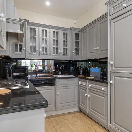 Fabulous House Near Harrods And The Science Museum Apartment Лондон Екстериор снимка