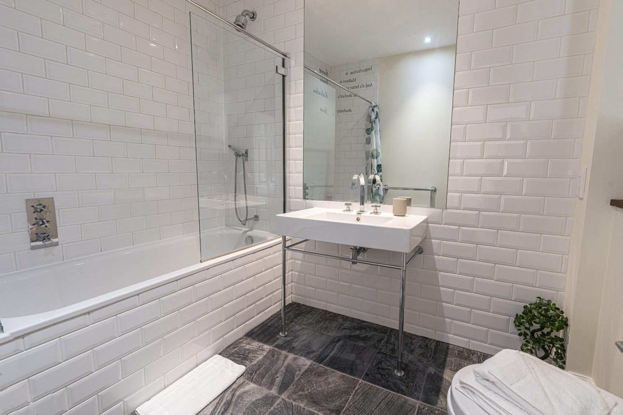 Fabulous House Near Harrods And The Science Museum Apartment Лондон Екстериор снимка